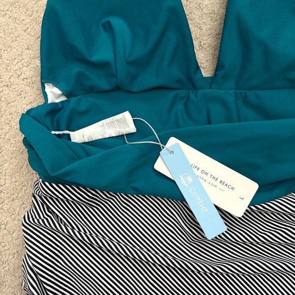 NEW Cupshe Keeping You Accompanied Striped One Piece Swimsuit Women’s Large - Picture 7 of 8